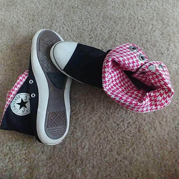 Converse - Picture 3 of 3